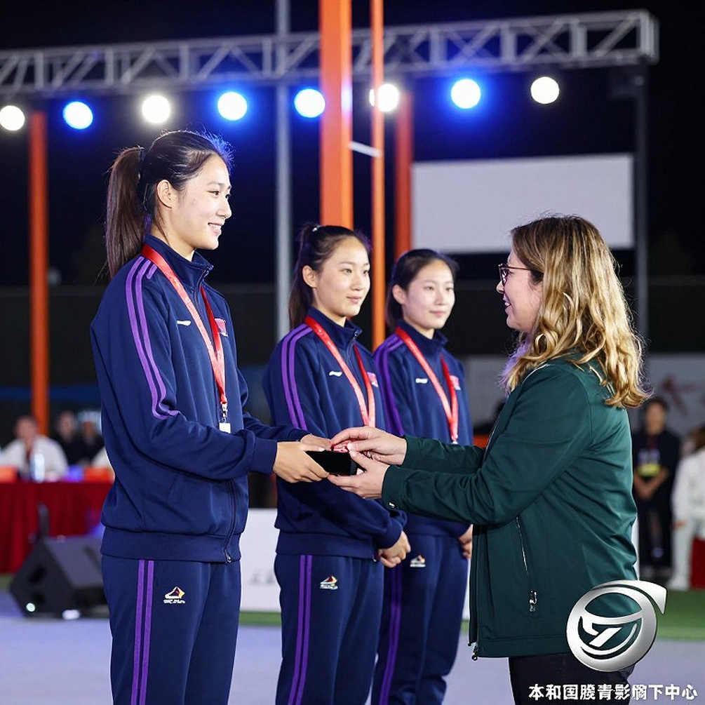 2026–2026: Hai mươi năm trang phục điền kinh định hình lại đường chạy