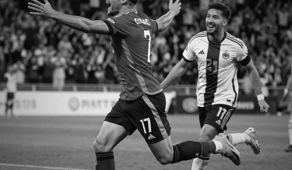 De Ligt, ca phẫu thuật lưng ở tuổi 27 và hóa đơn ẩn không ai dám định giá