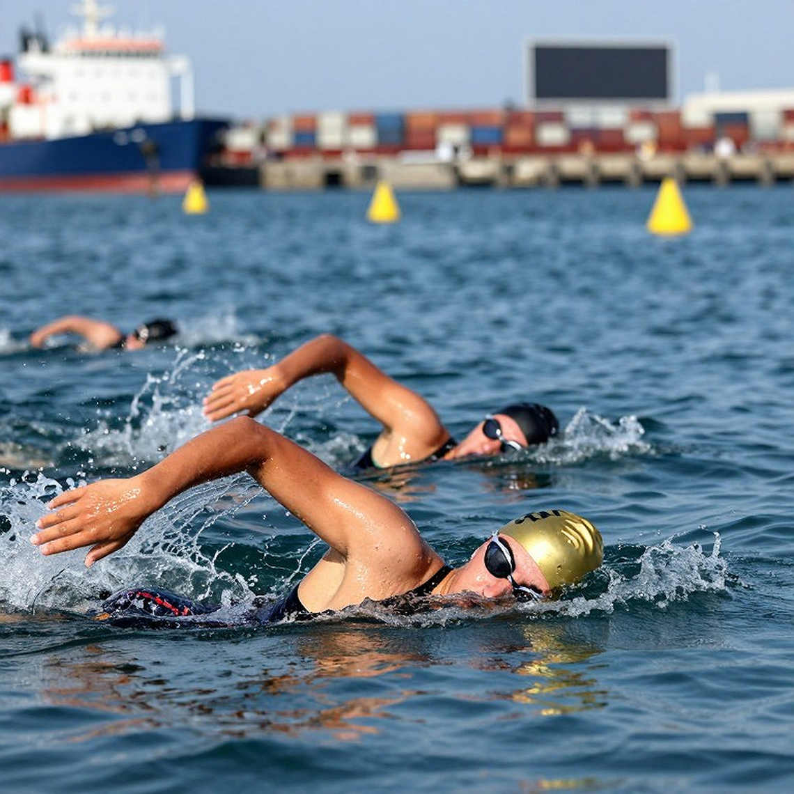 Tiếp sức 4×50m U14: Cuộc đua bắt đầu từ cái tai