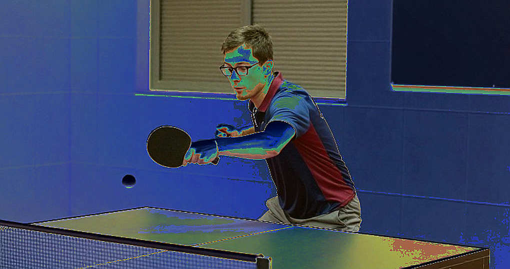 Bí Ẩn Sau Màn Blindfold Của Leon Thomson Trên CBeebies: Góc Nhìn Từ Tầng Thấp Của Đường Đua Tài Năng Bóng Bàn Anh
