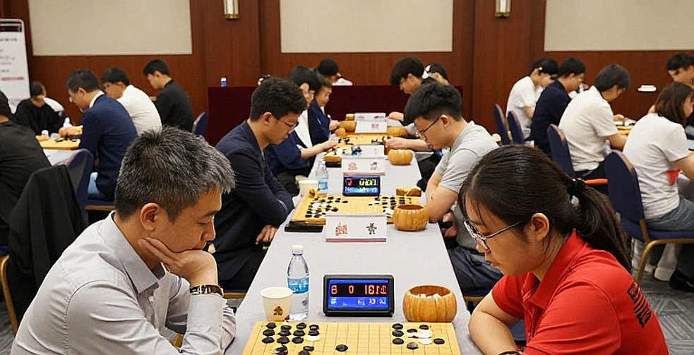 Ngọn đuốc Samarkand và ba tuyên bố cần kiểm chứng trước Olympiad cờ vua 2026