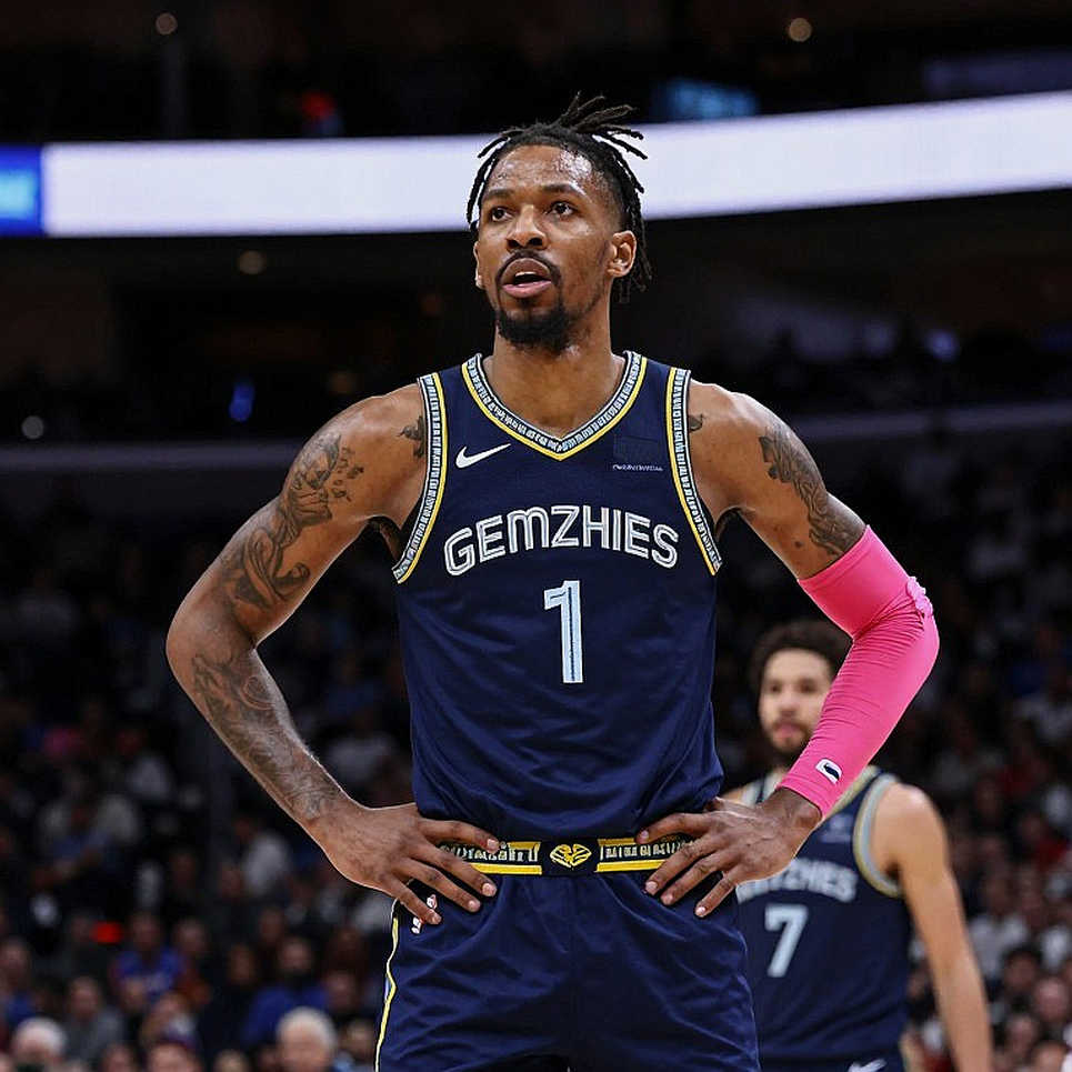 PJ Dozier tại Anadolu Efes: sáu trận, ba chỉ số và một bản án được viết quá sớm