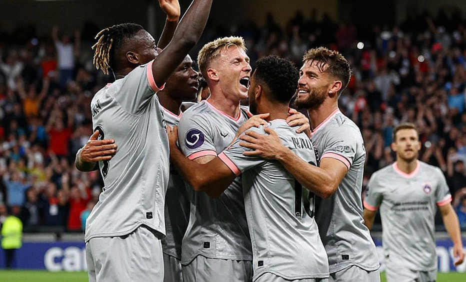 PSG 4-2 Barcelona: Hakimi, hai bàn thua và giới hạn thật của một nhà vô địch châu Âu