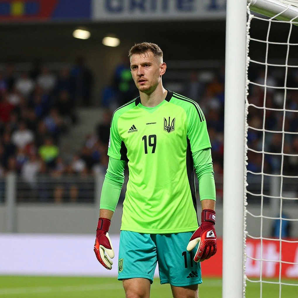 Olaha Mạnh Đức và Williams Minh Hoàng nhập tịch: suất ngoại binh và câu hỏi FIFA chưa ai trả lời