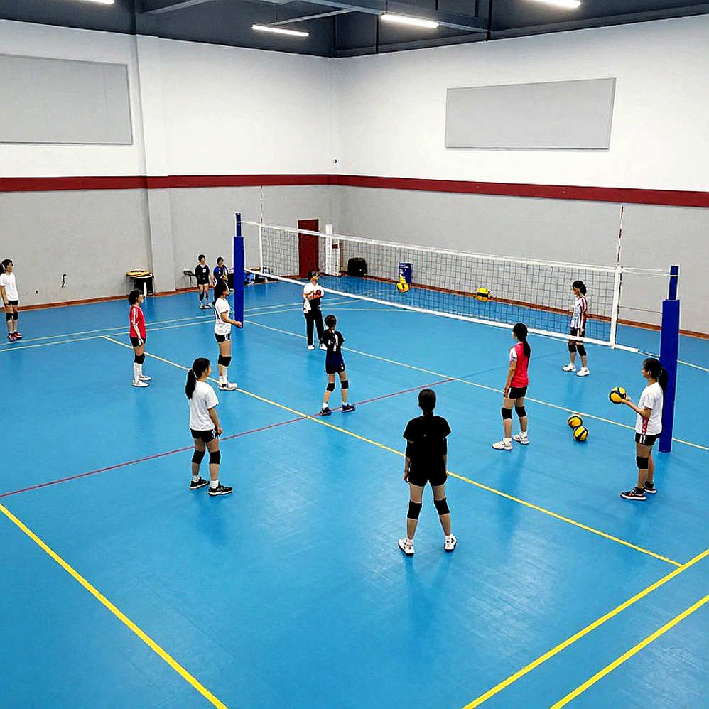 Một libero mười bốn tuổi và cú đập không kịp tránh: khoảng trống mà bảng thống kê bóng chuyền nữ Việt Nam chưa lấp